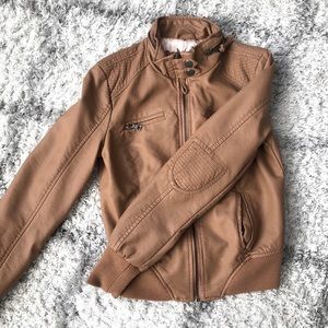 Ci Sono Leather Jacket w. BEAUTIFUL inside!